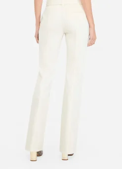 Pantaloni flare