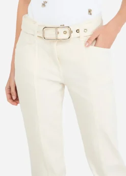 Pantaloni flare