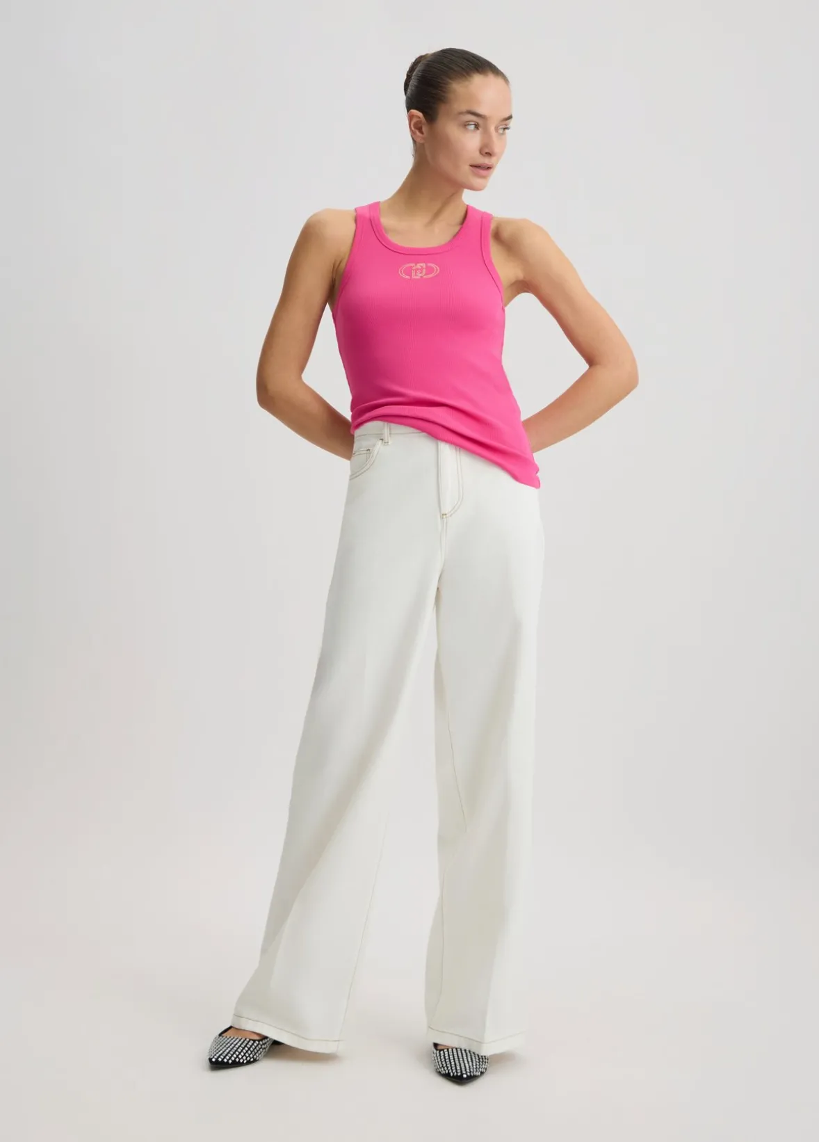 Pantaloni flare a vita alta