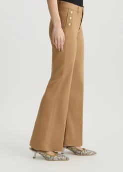 Pantaloni flare con bottoni