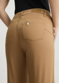 Pantaloni flare con bottoni