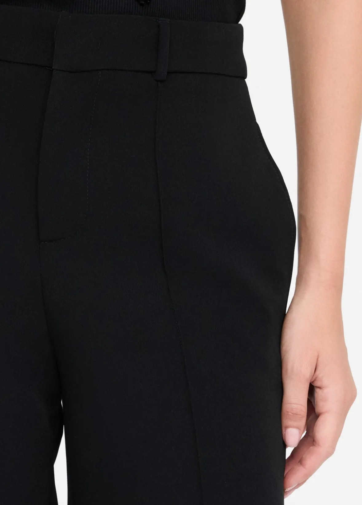 Pantaloni flare con spacchetti