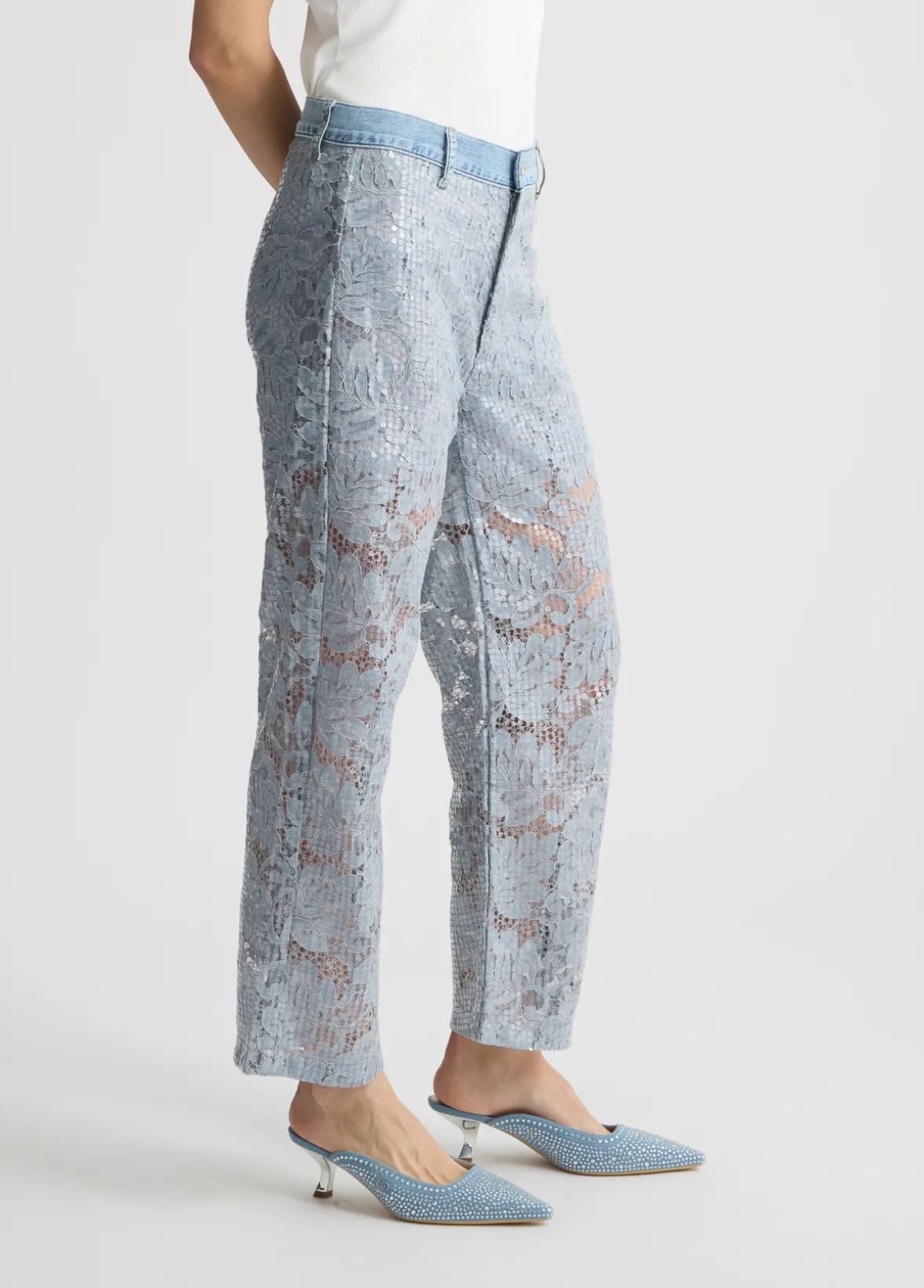 Pantaloni flare in pizzo