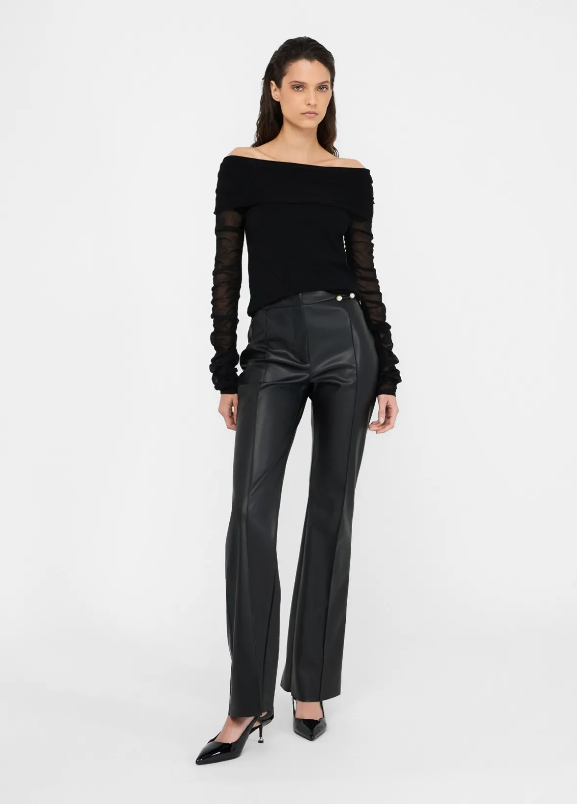 Pantaloni flare in tessuto spalmato