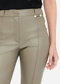 Pantaloni flare in tessuto spalmato