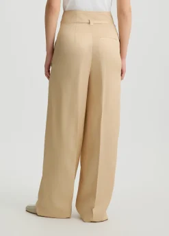Pantaloni in lino con cintura