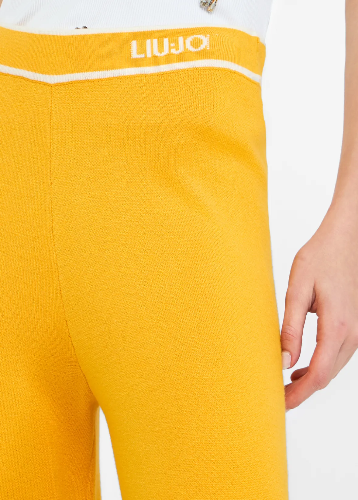 Pantaloni in maglia