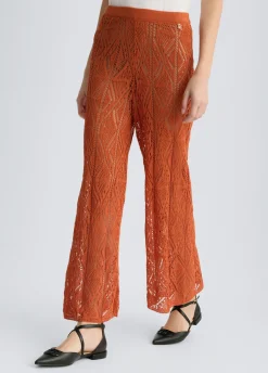 Pantaloni in maglia crochet