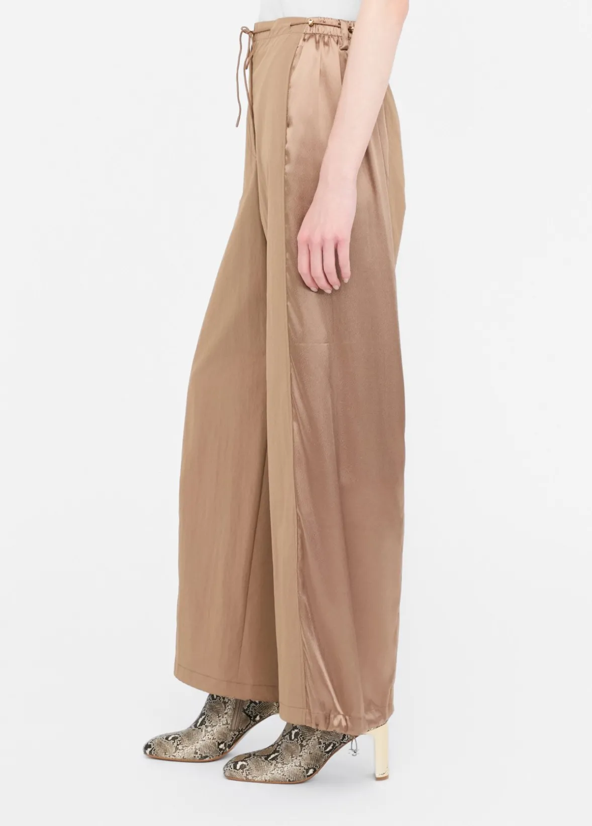 Pantaloni jogging in nylon e raso
