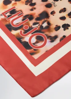 Pareo con stampa animalier