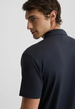 Polo con logo