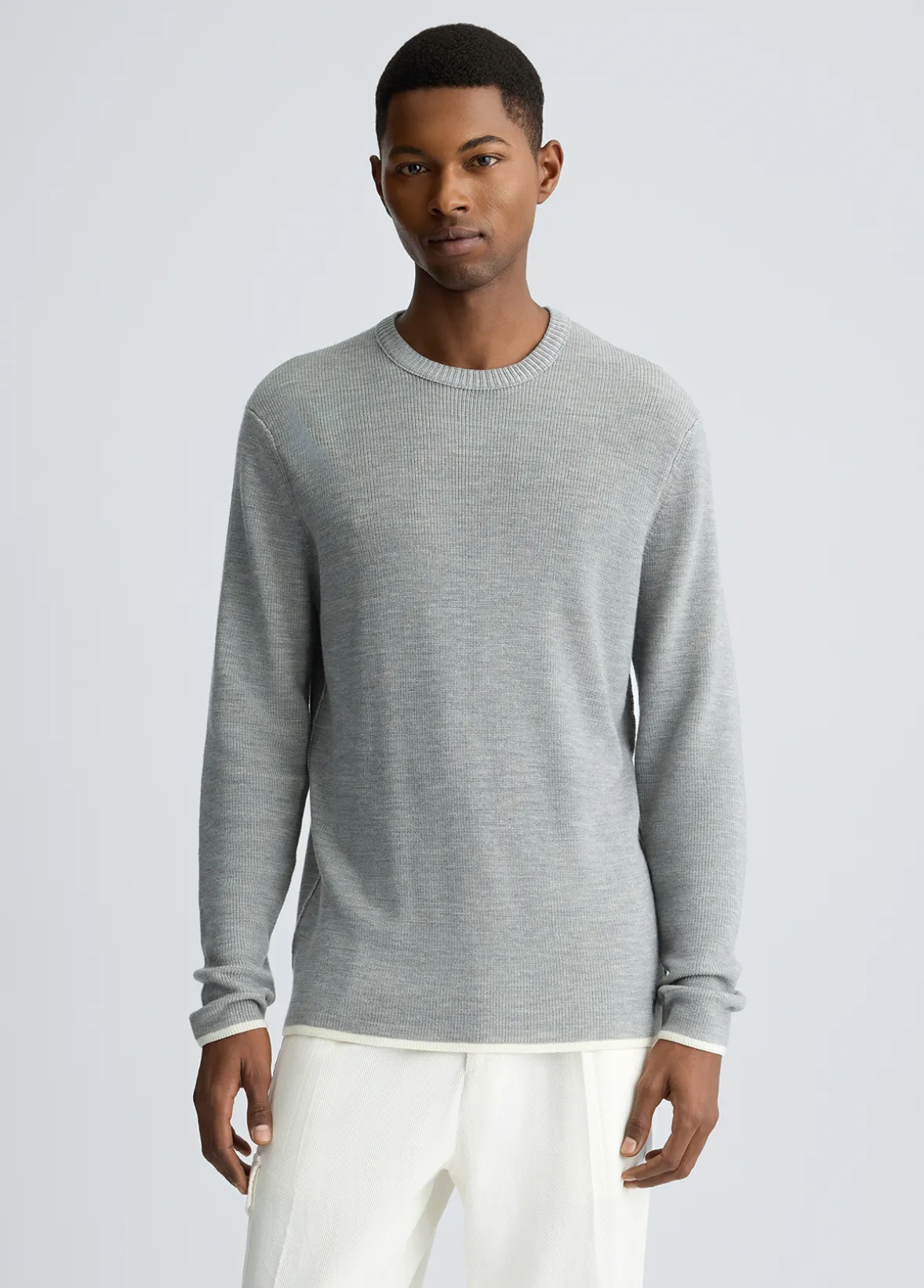 Pullover in lana color ghiaccio