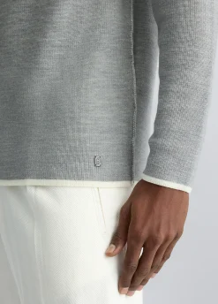 Pullover in lana color ghiaccio