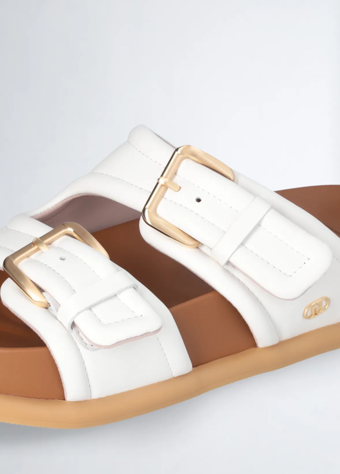 Sandali con fascette bold