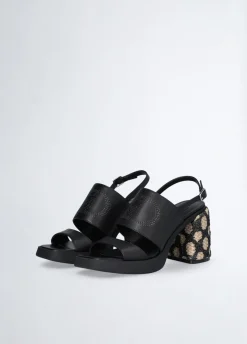 Sandali con tacco in rafia