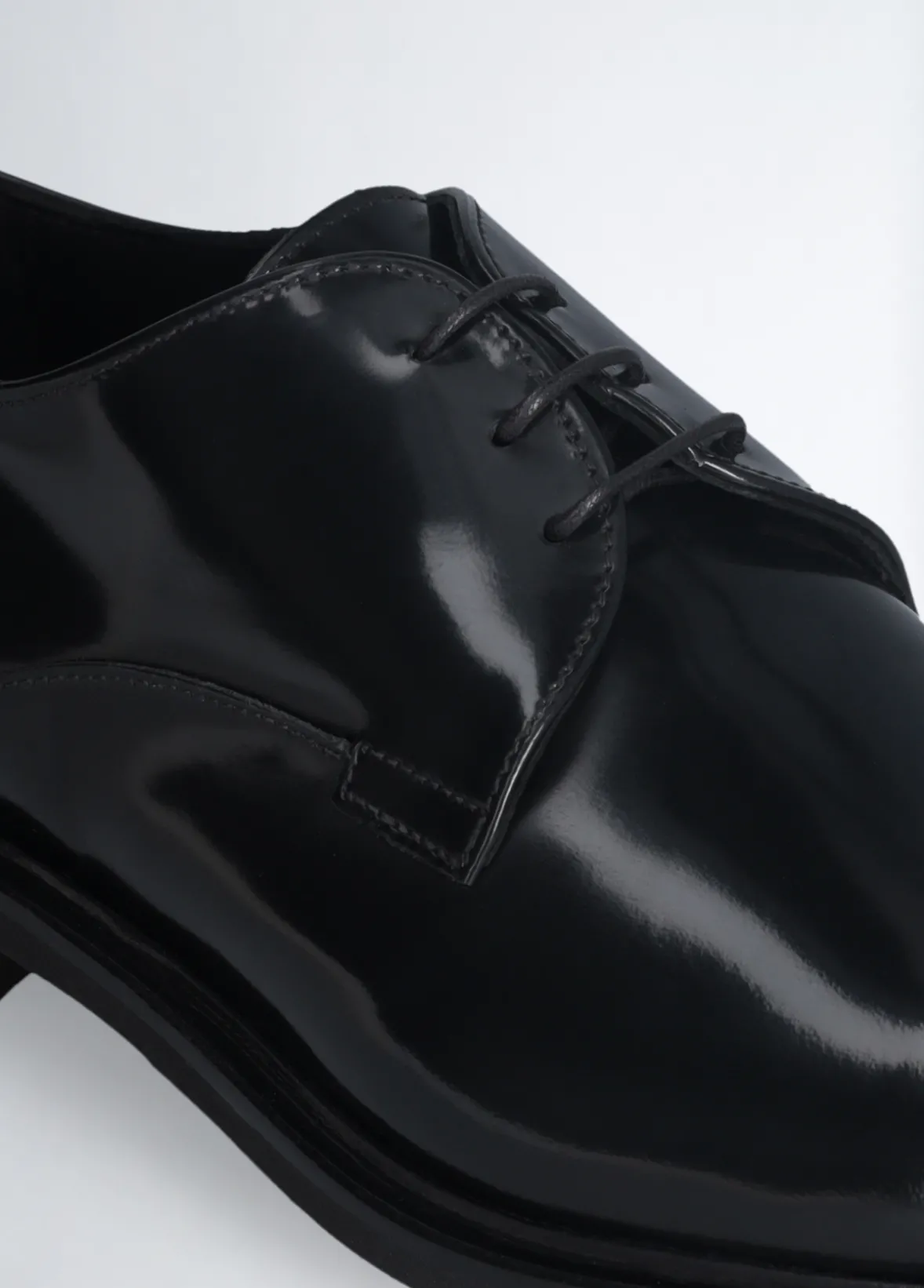 Scarpe stringate in pelle