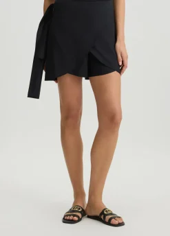 Short in cotone con fiocco