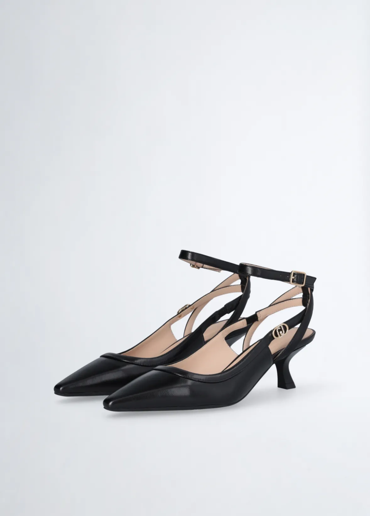 Slingback con tacco basso