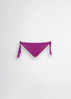 Slip da mare con fiocchetti