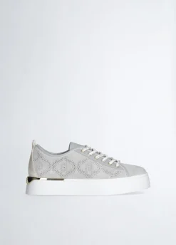 Sneakers con trama traforata