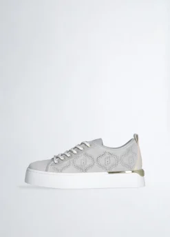 Sneakers con trama traforata