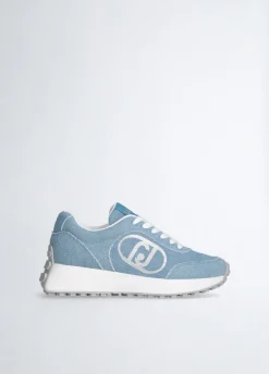 Sneakers in denim