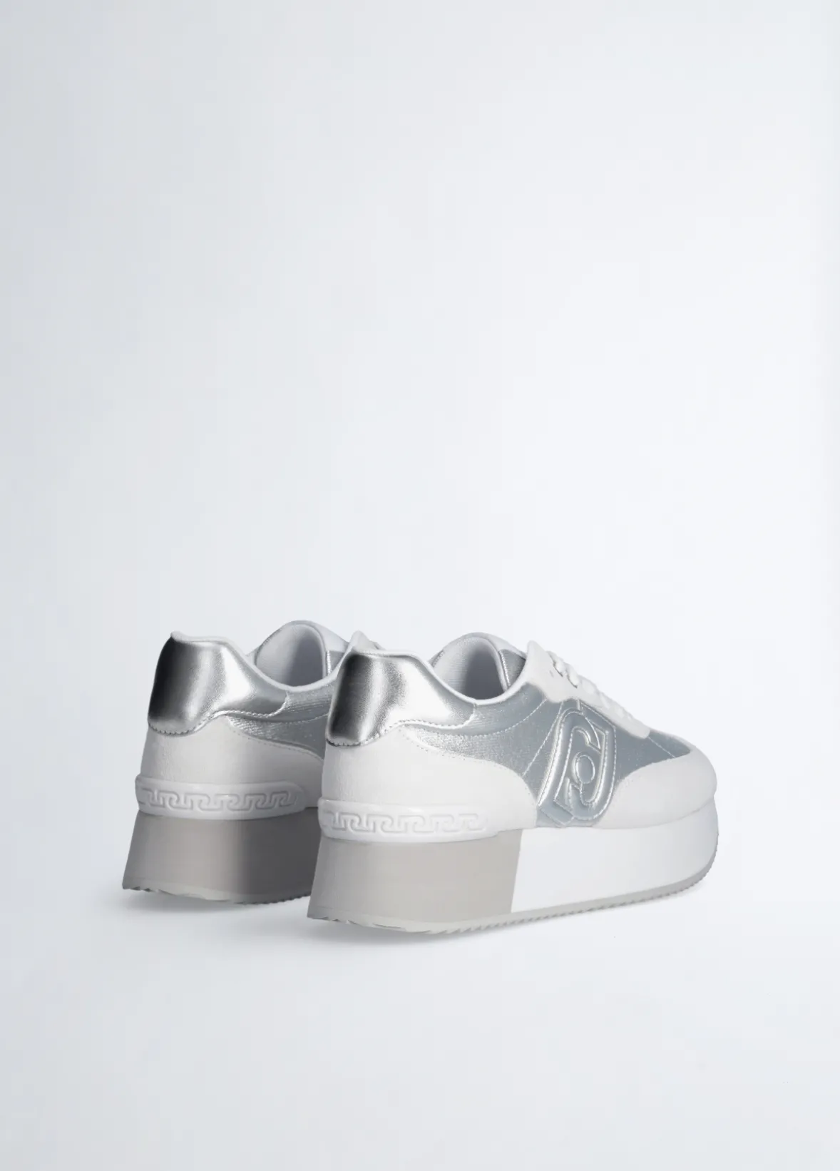Sneakers in denim effetto laminato