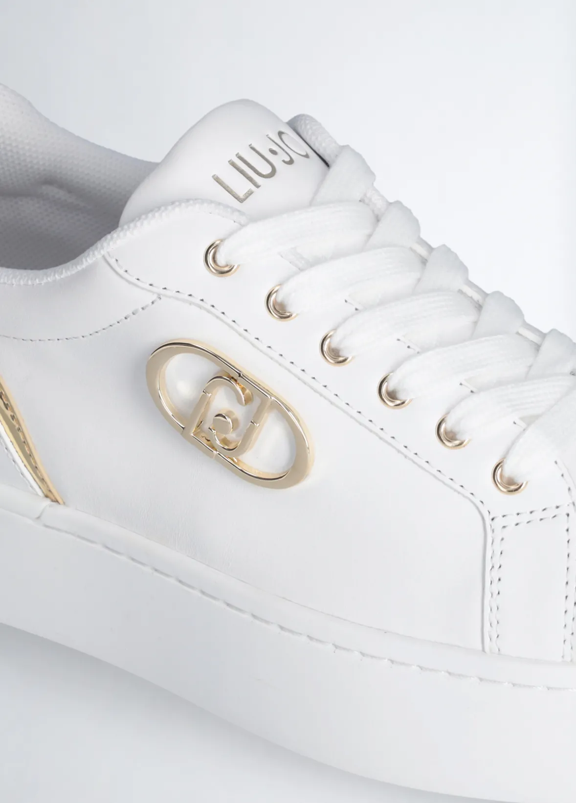 Sneakers in pelle