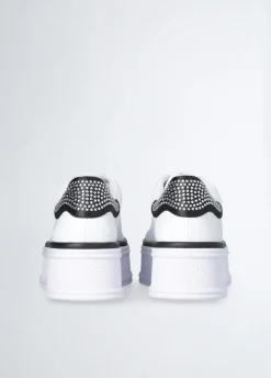 Sneakers in pelle con strass