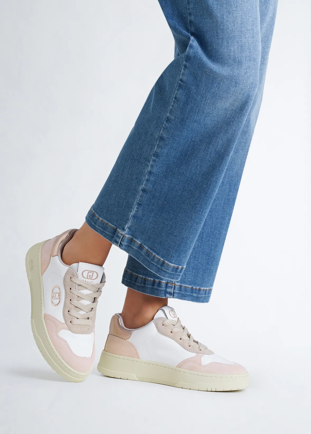 Sneakers in suede e pelle
