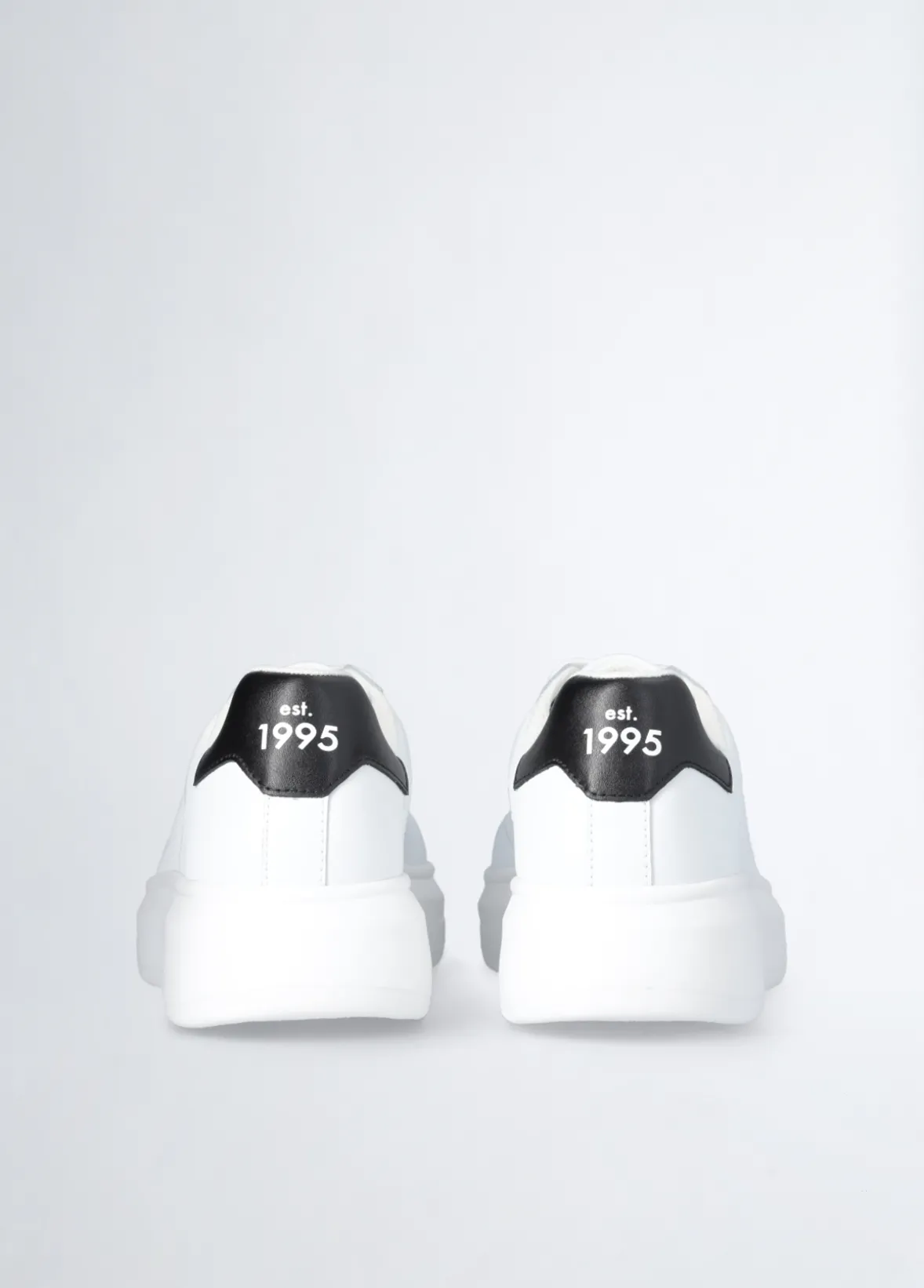 Sneakers platform