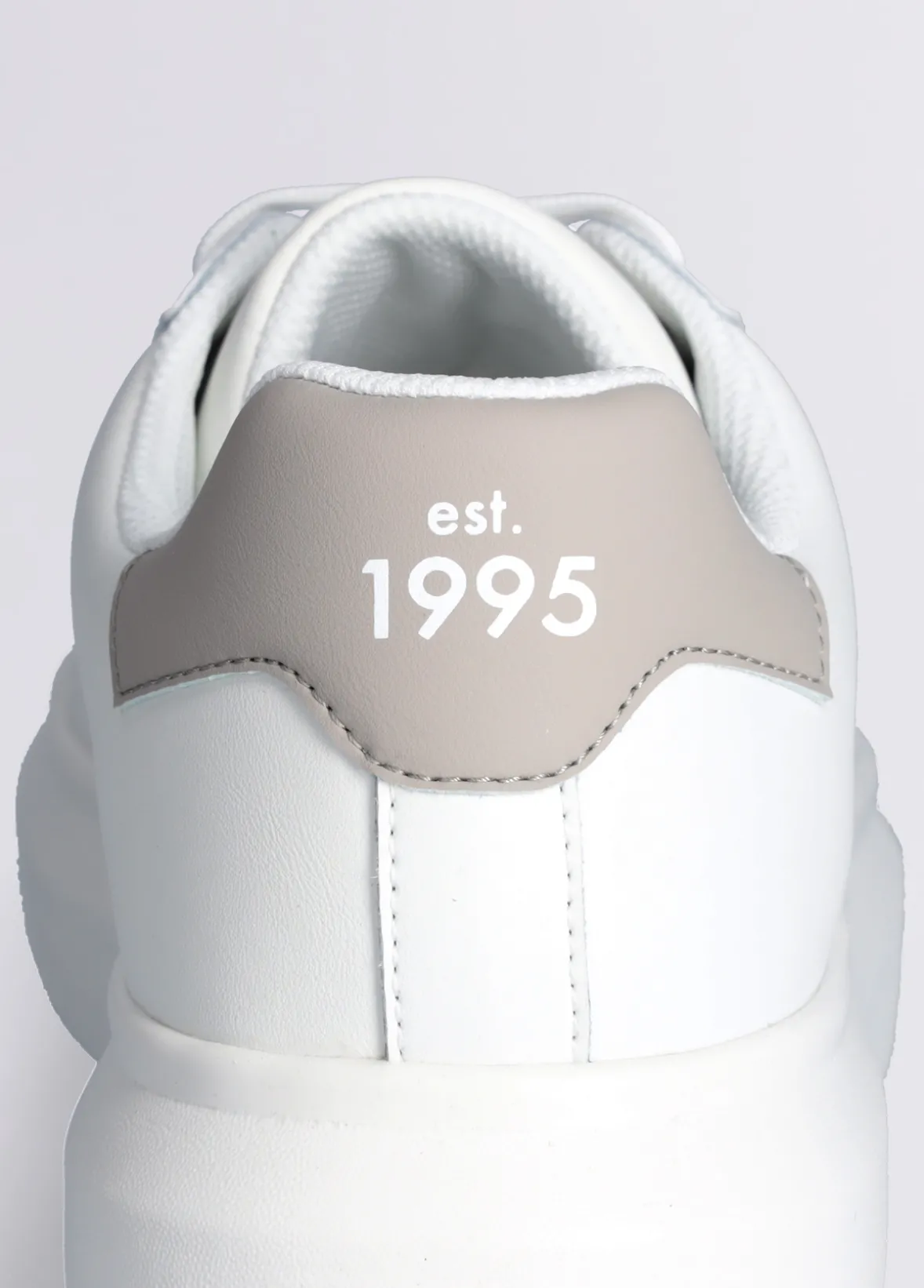 Sneakers platform