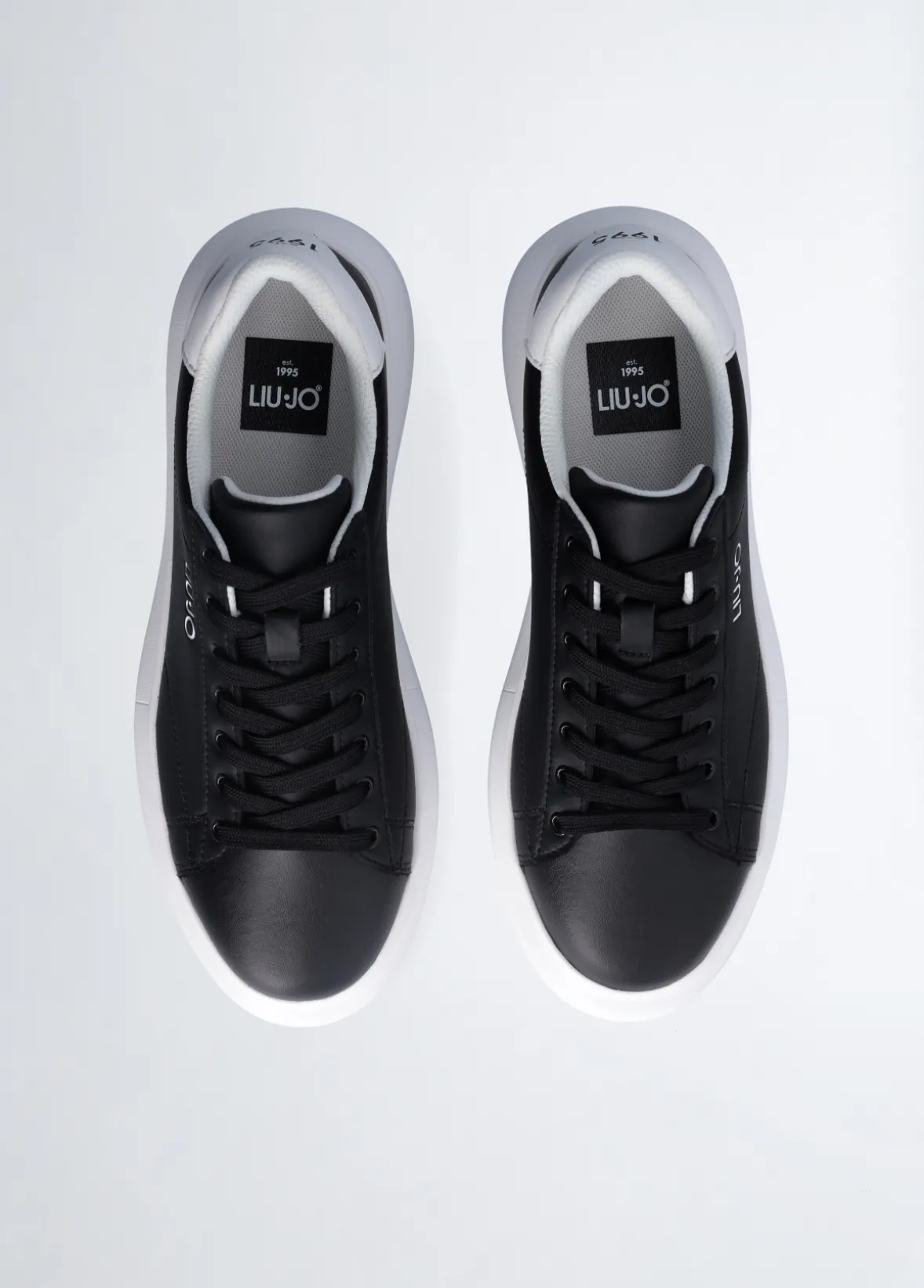 Sneakers platform