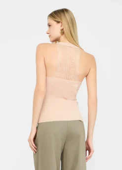 Top con pizzo