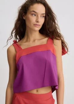 Top in cotone con fiocchetti