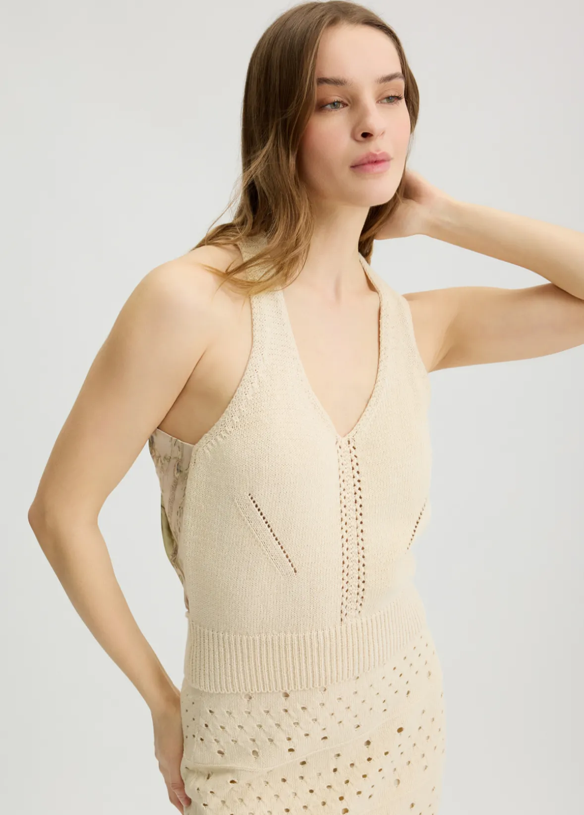 Top in maglia con cut-out
