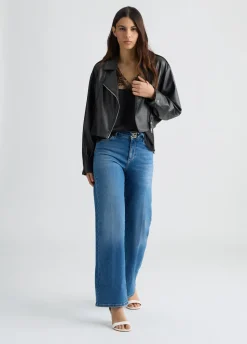 Top in raso con pizzo