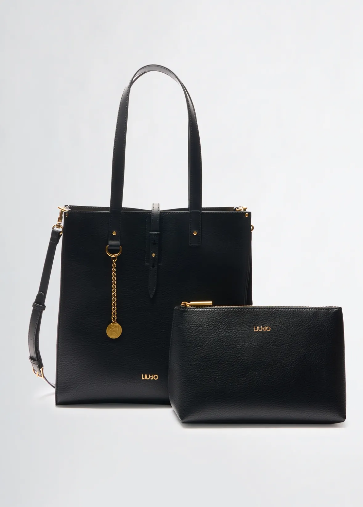 Tote bag media