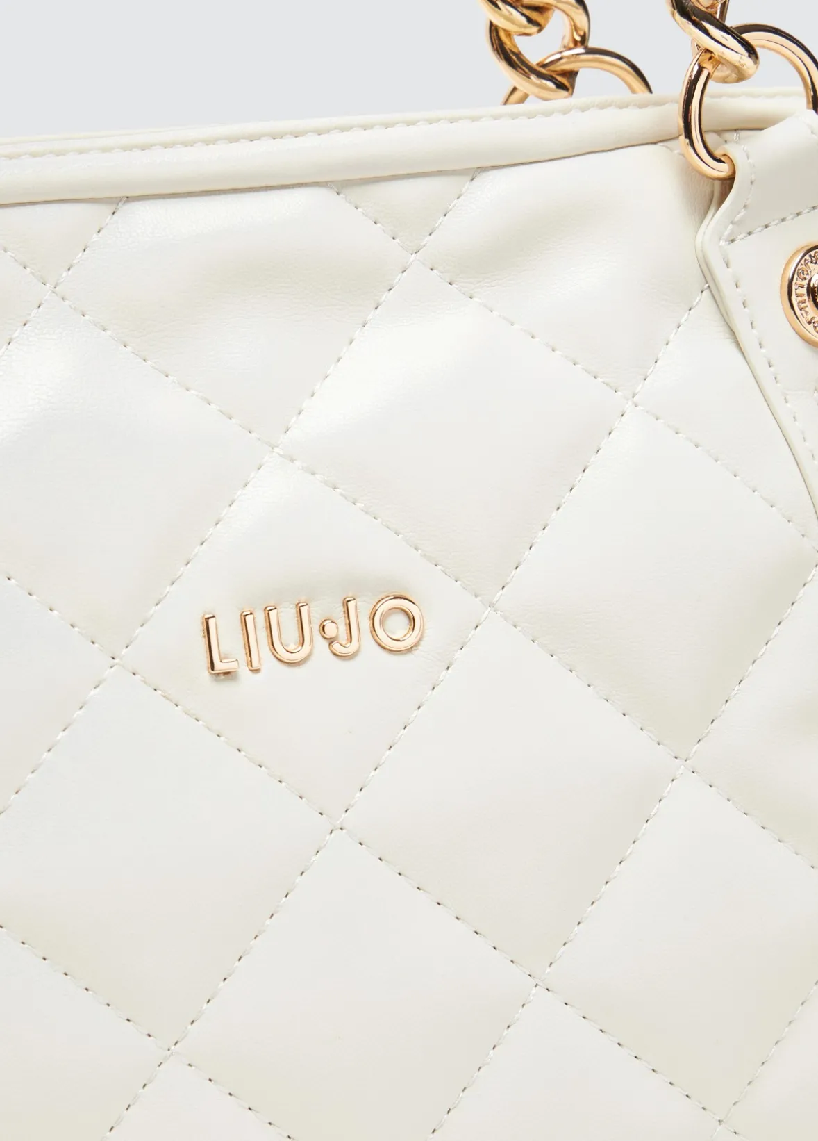 Tote bag media matelassé con charm