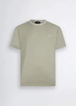 T-shirt color salvia