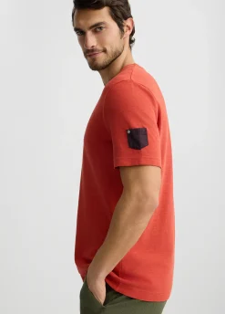 T-shirt con applicazione