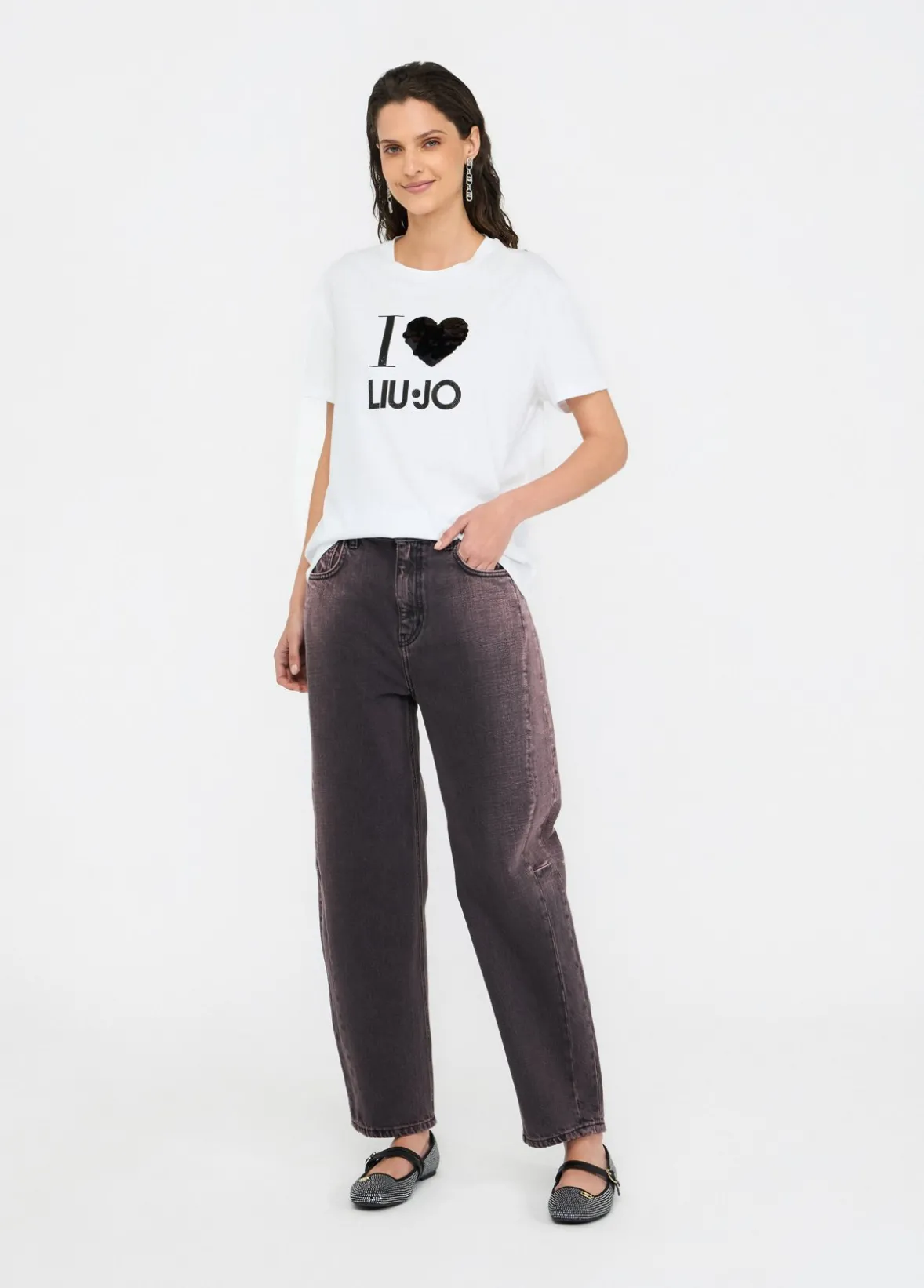 T-shirt con applicazioni