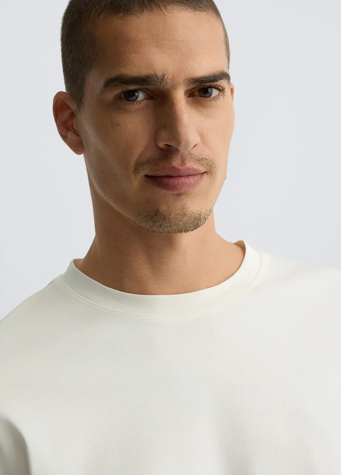 T-shirt con dettagli in popeline