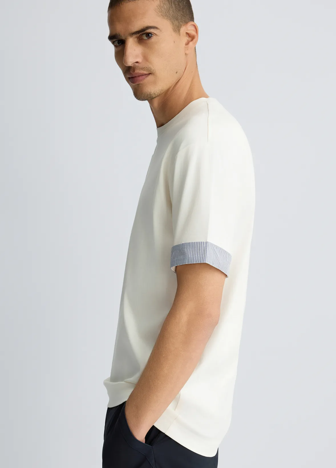 T-shirt con dettagli in popeline