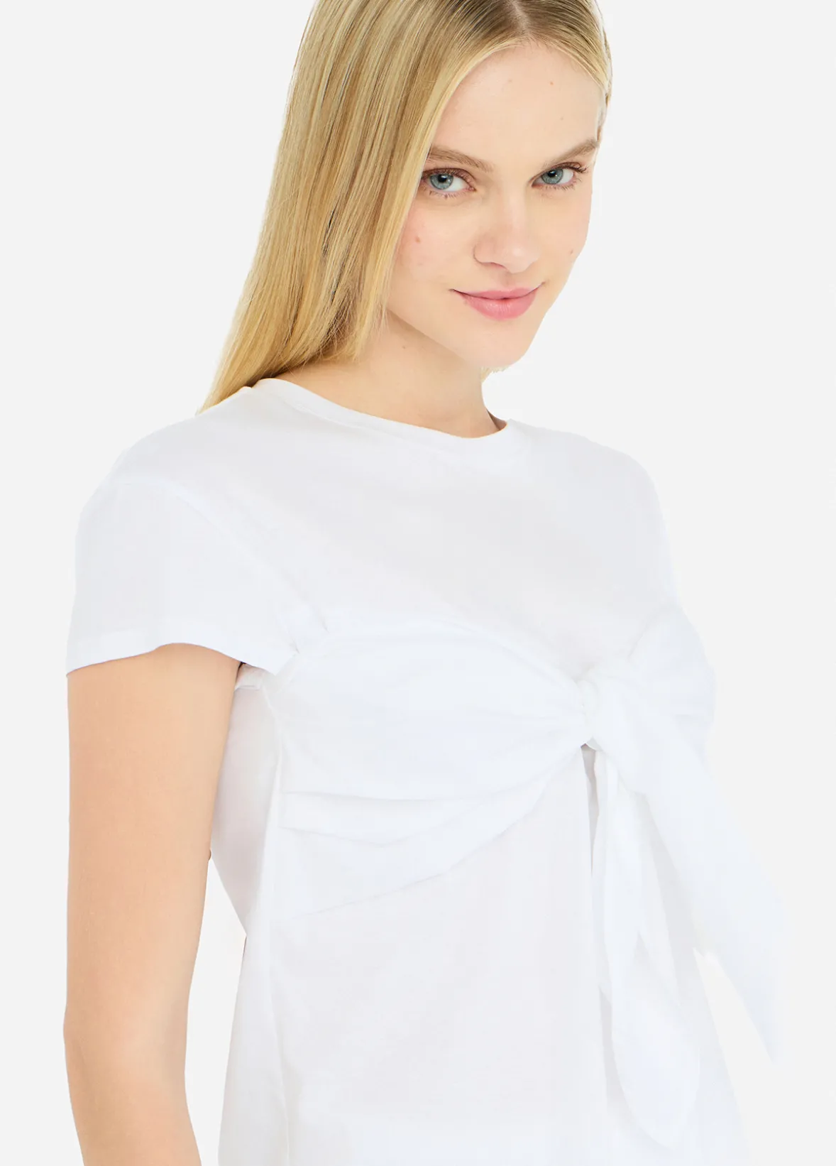 T-shirt con fiocco