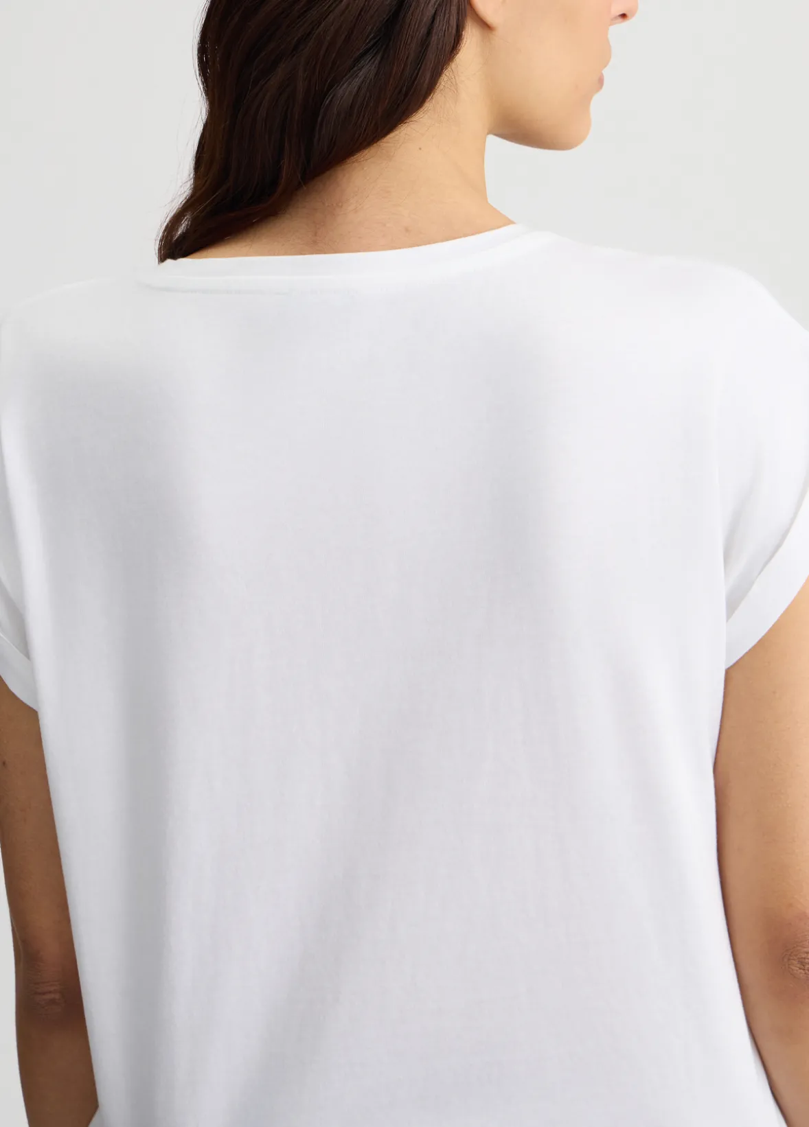 T-shirt con logo e strass
