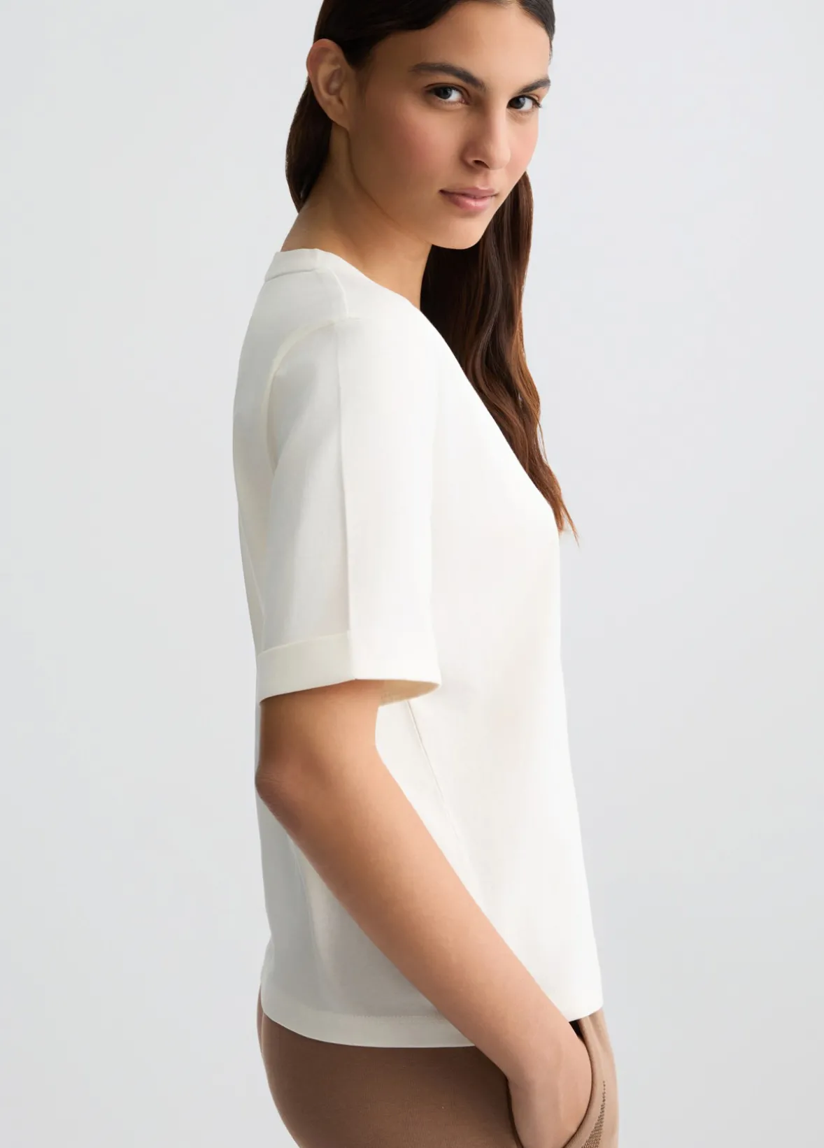 T-shirt con logo e strass