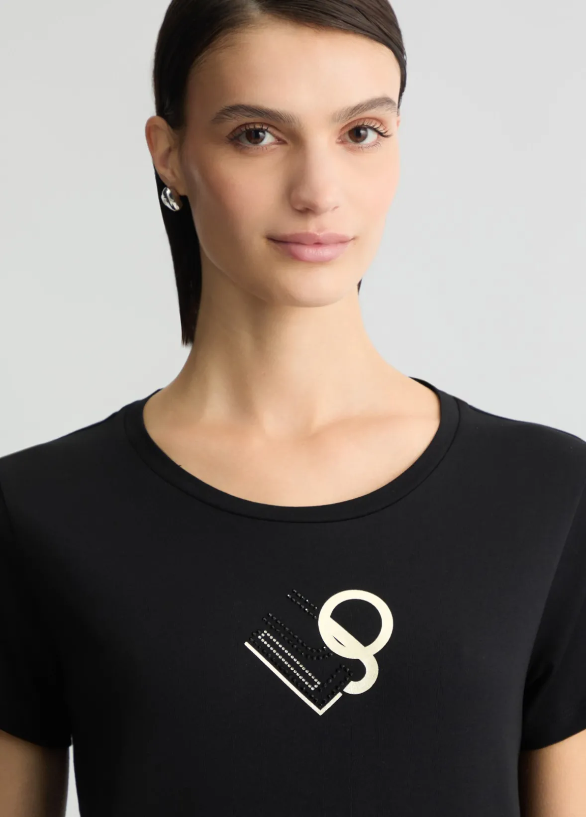 T-shirt con logo e strass