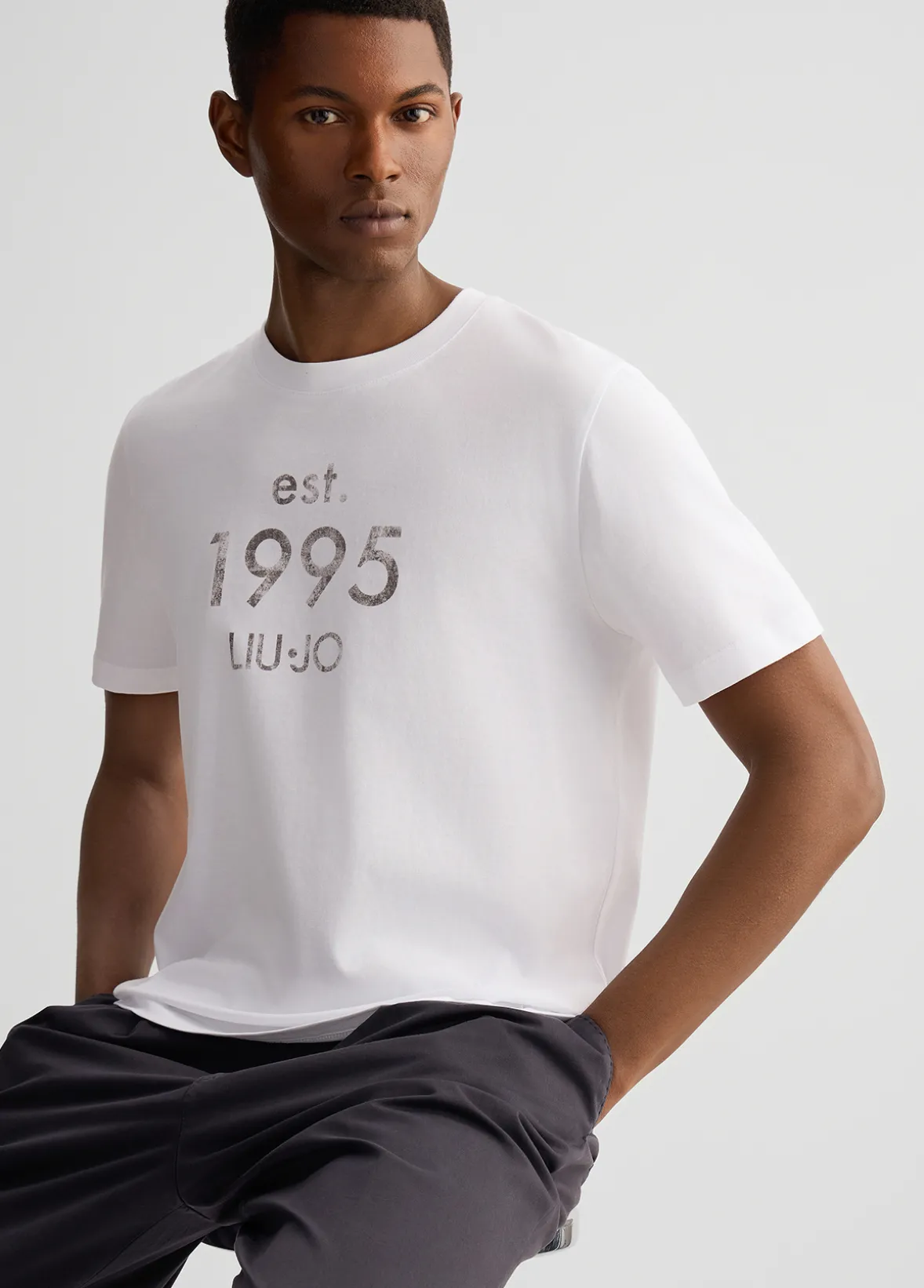 T-shirt con logo stampato