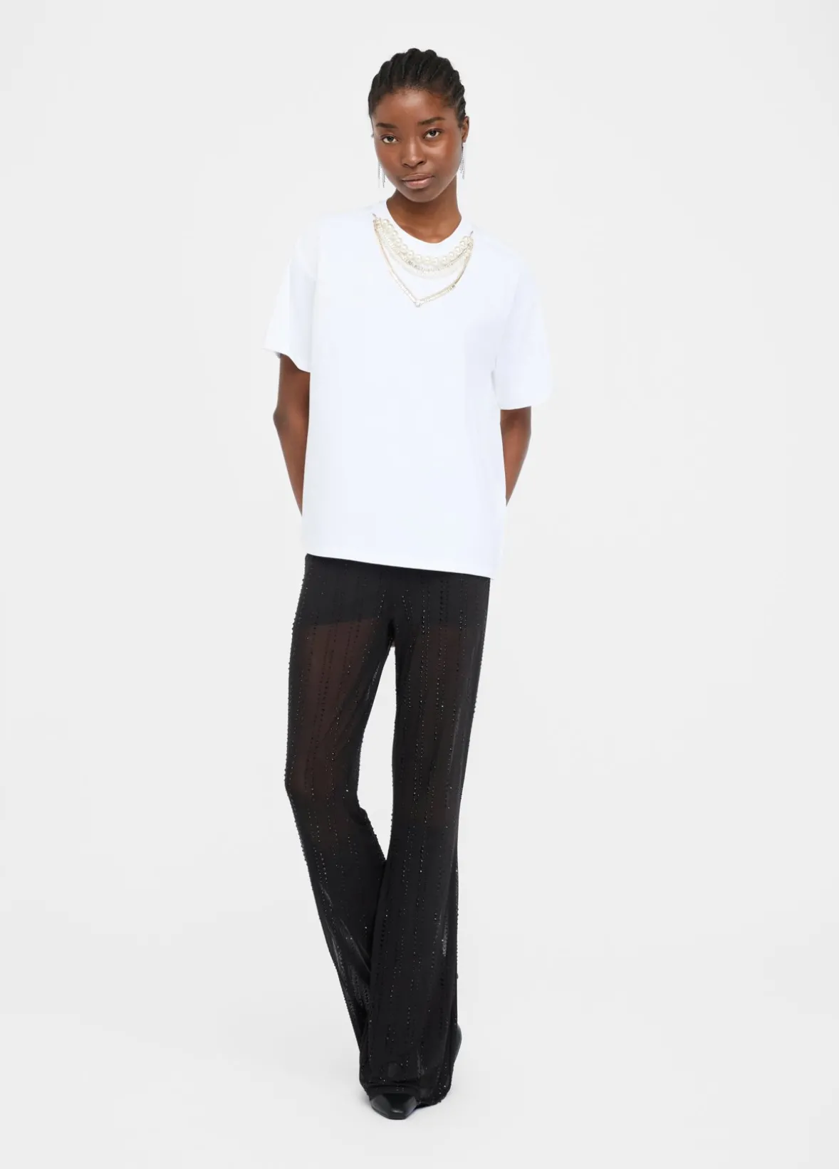 T-shirt con perle e strass